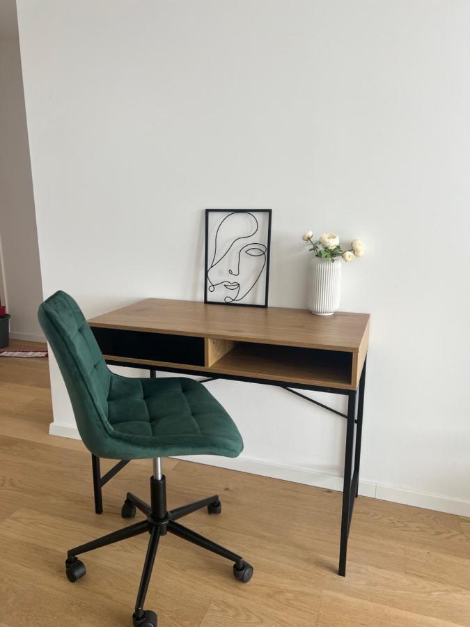 New Downtown Apartment Couple Minute From The Old Town Bratislava Ngoại thất bức ảnh