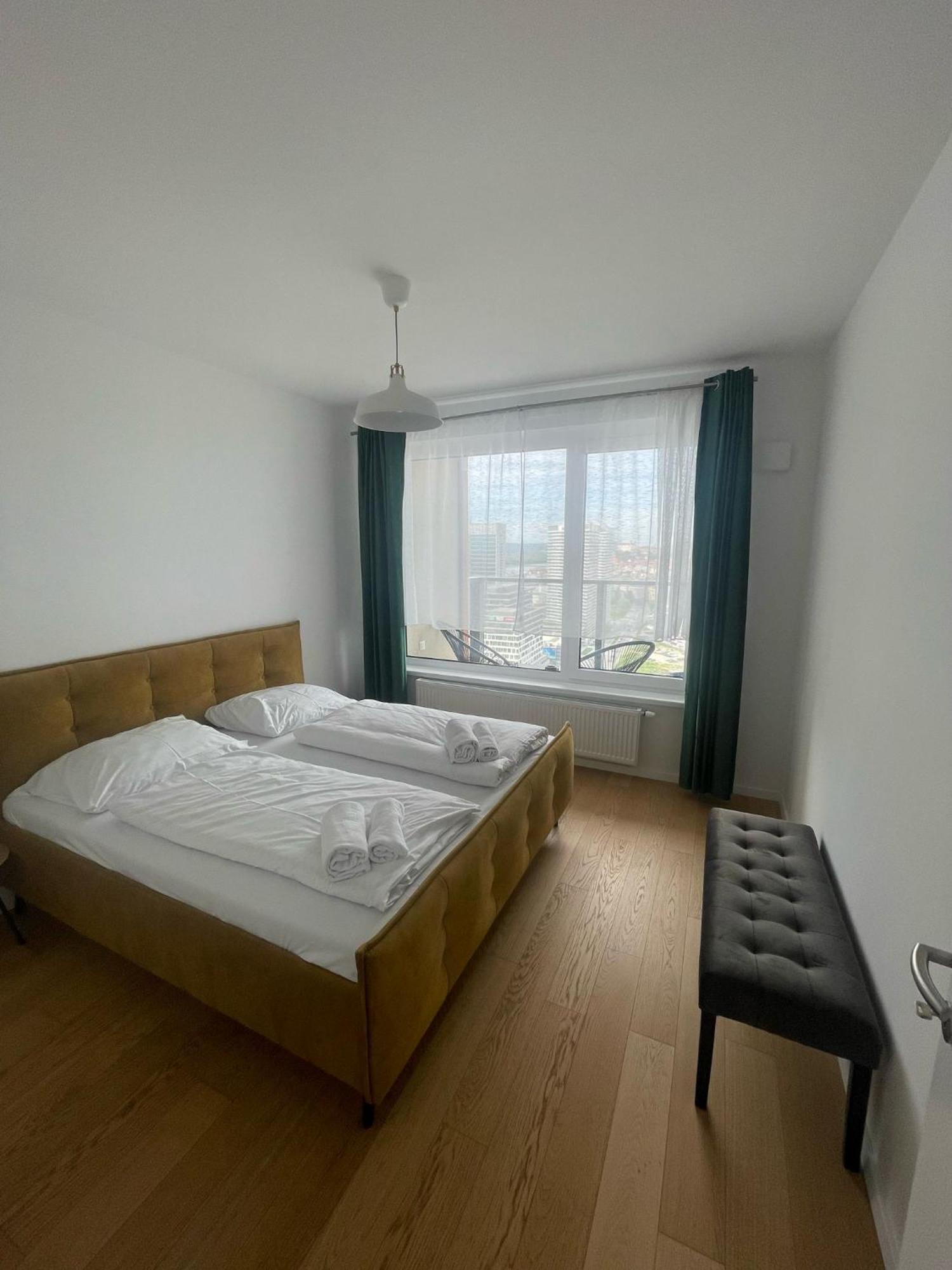 New Downtown Apartment Couple Minute From The Old Town Bratislava Ngoại thất bức ảnh