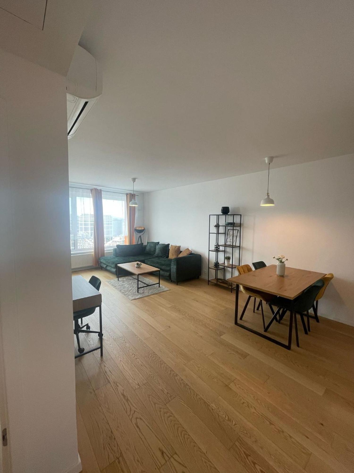 New Downtown Apartment Couple Minute From The Old Town Bratislava Ngoại thất bức ảnh